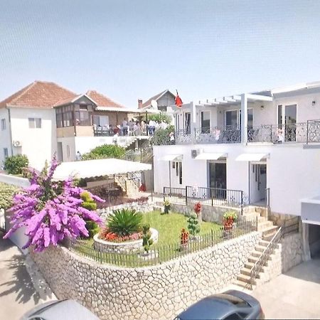 Rejhan Totti Ulcinj Exterior foto