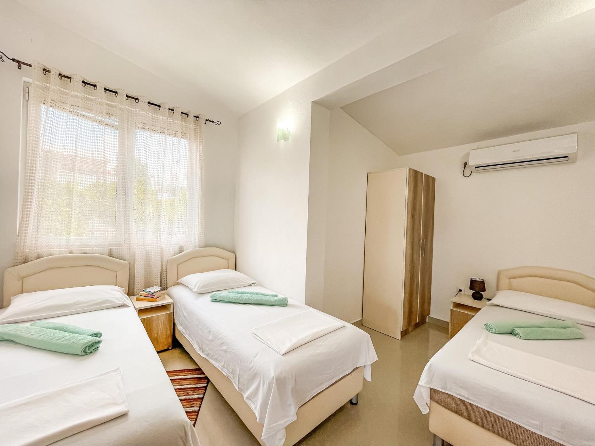 Rejhan Totti Ulcinj Exterior foto