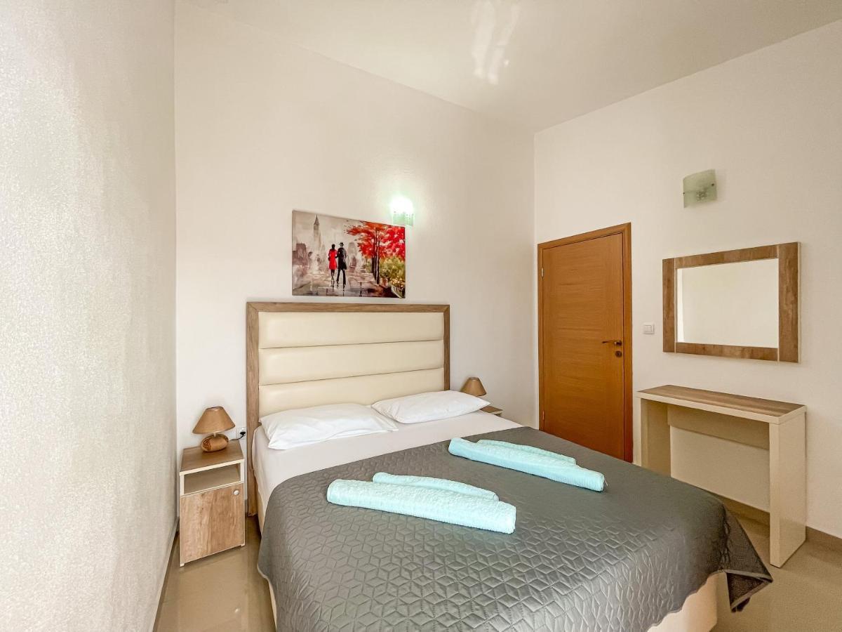 Rejhan Totti Ulcinj Exterior foto