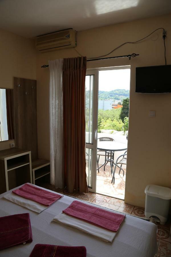 Rejhan Totti Ulcinj Exterior foto